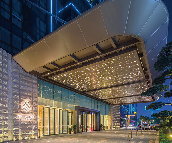 不變之“芯”，煥新之“形”：VI設計風格調整的企業經營密碼